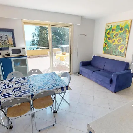 Apartment Petit 3p Avec Terrasse, Piscine Et Garage - Fr-1-196-193