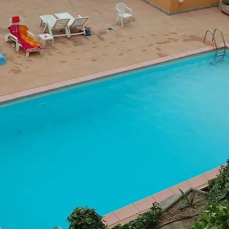 Petit 3p Avec Terrasse, Piscine Et Garage - Fr-1-196-193 Apartment *